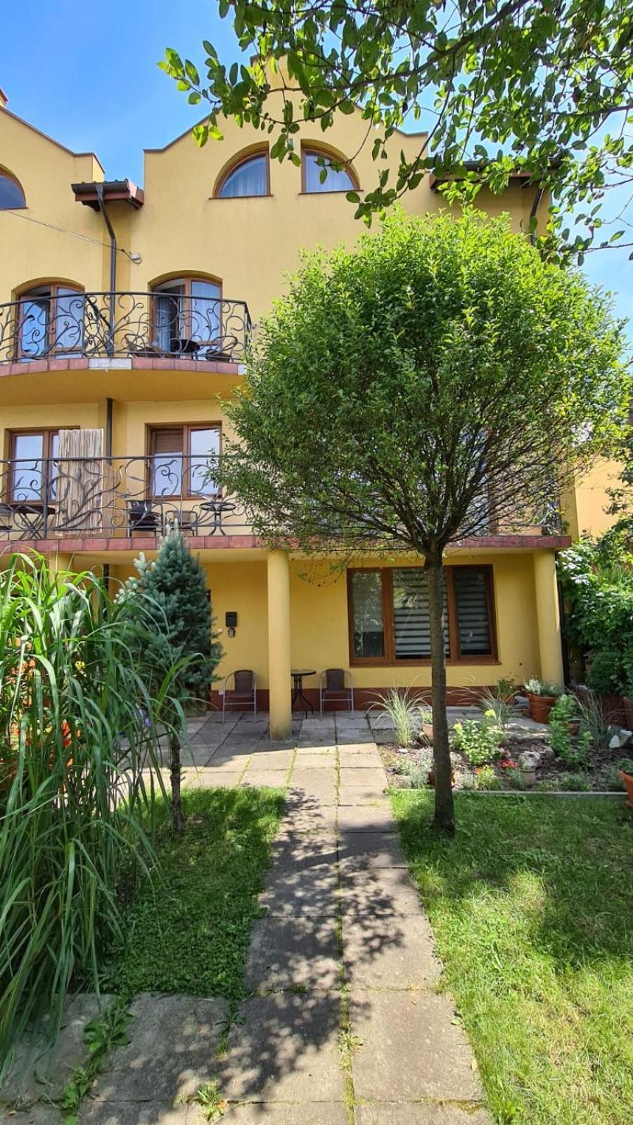 Przy Walowej Apartment *